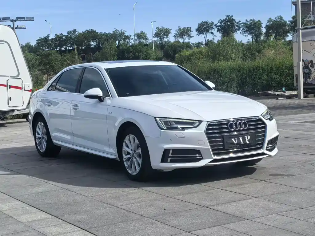 Audi A4L 2019 — фото 3