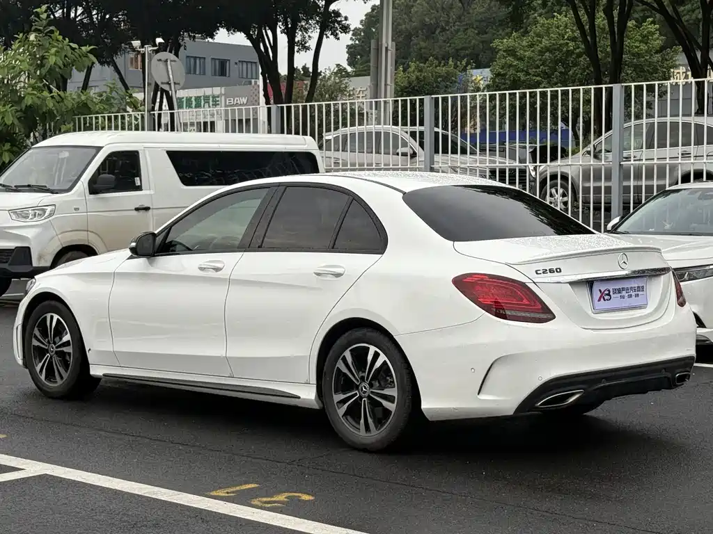 Mercedes-Benz C-Class 2020
