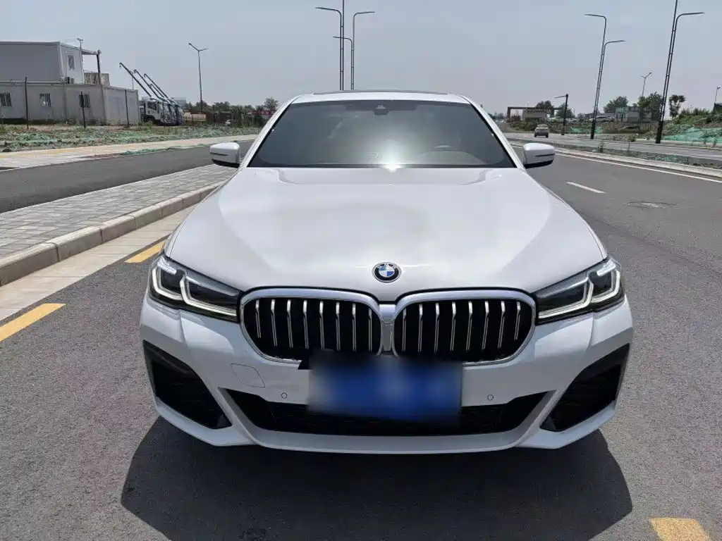 BMW 5 Series 2023