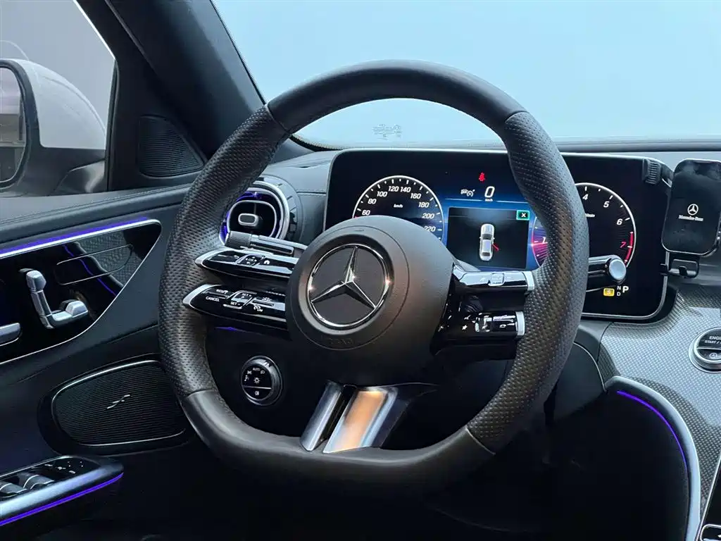 Mercedes-Benz C-Class 2024 — фото 27