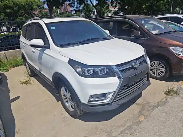 BAIC Huansu S3 2016