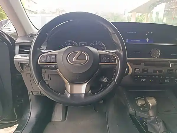 Lexus ES 2016
