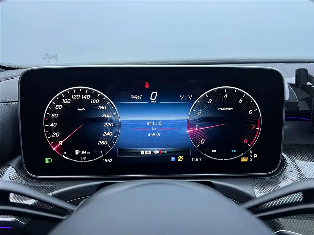 Mercedes-Benz C-Class 2024 — фото 12