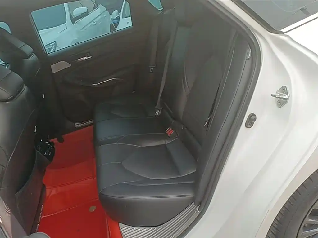 Toyota Avalon 2019 — фото 17