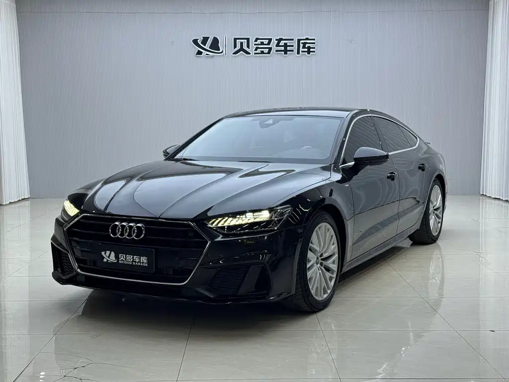 Audi A7 2021 — фото 1