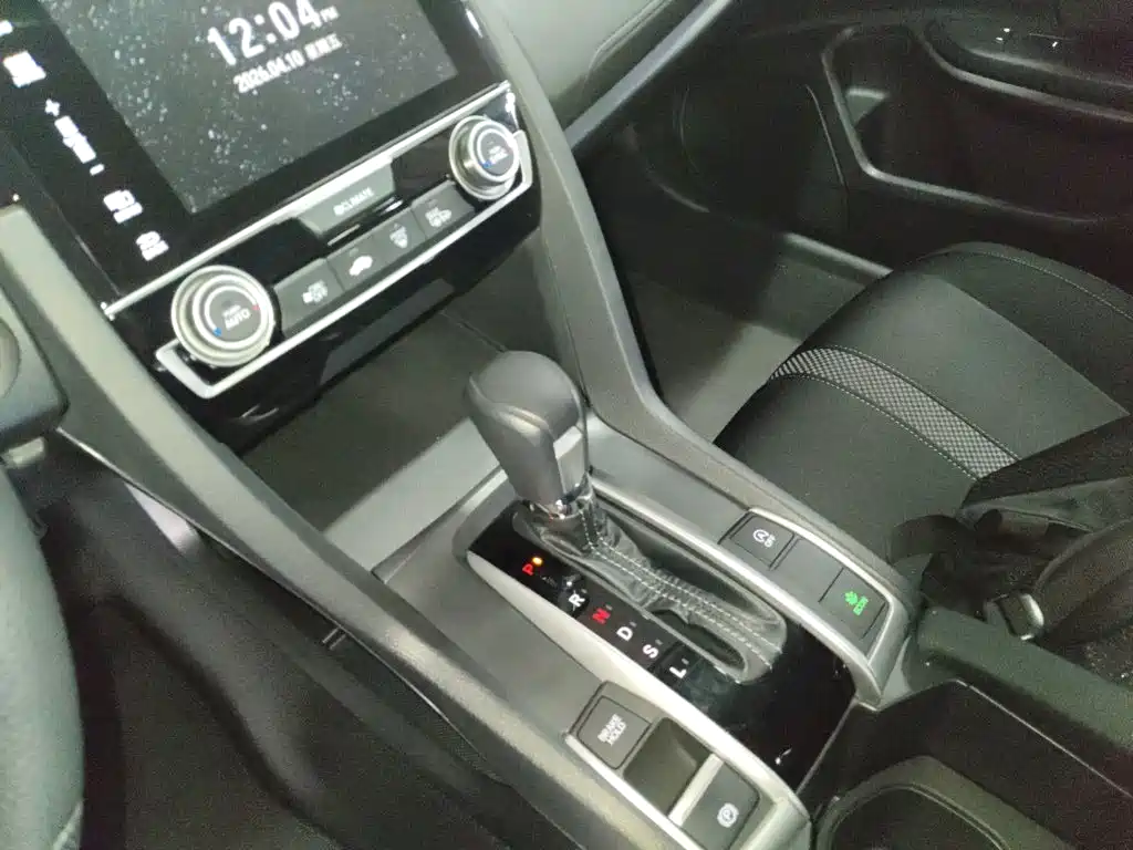 Honda Civic 2019 — фото 14