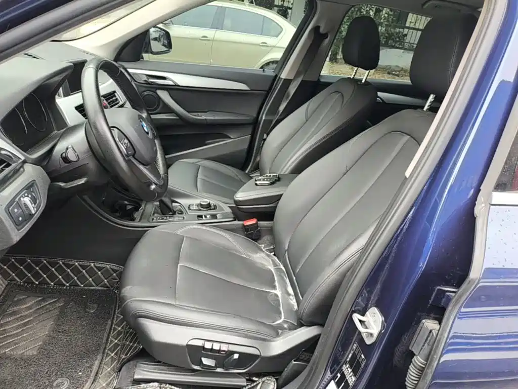 BMW X1 2018 — фото 15