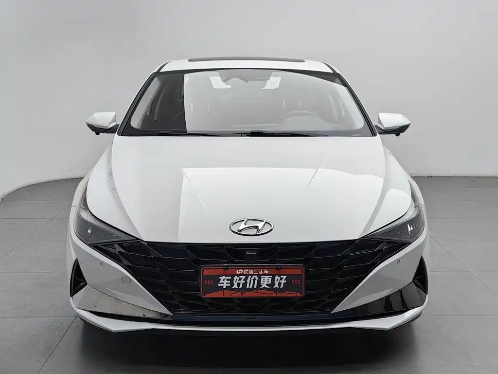 Hyundai Elantra 2021