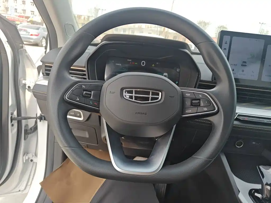 Geely Emgrand L Hip 2024 — фото 11