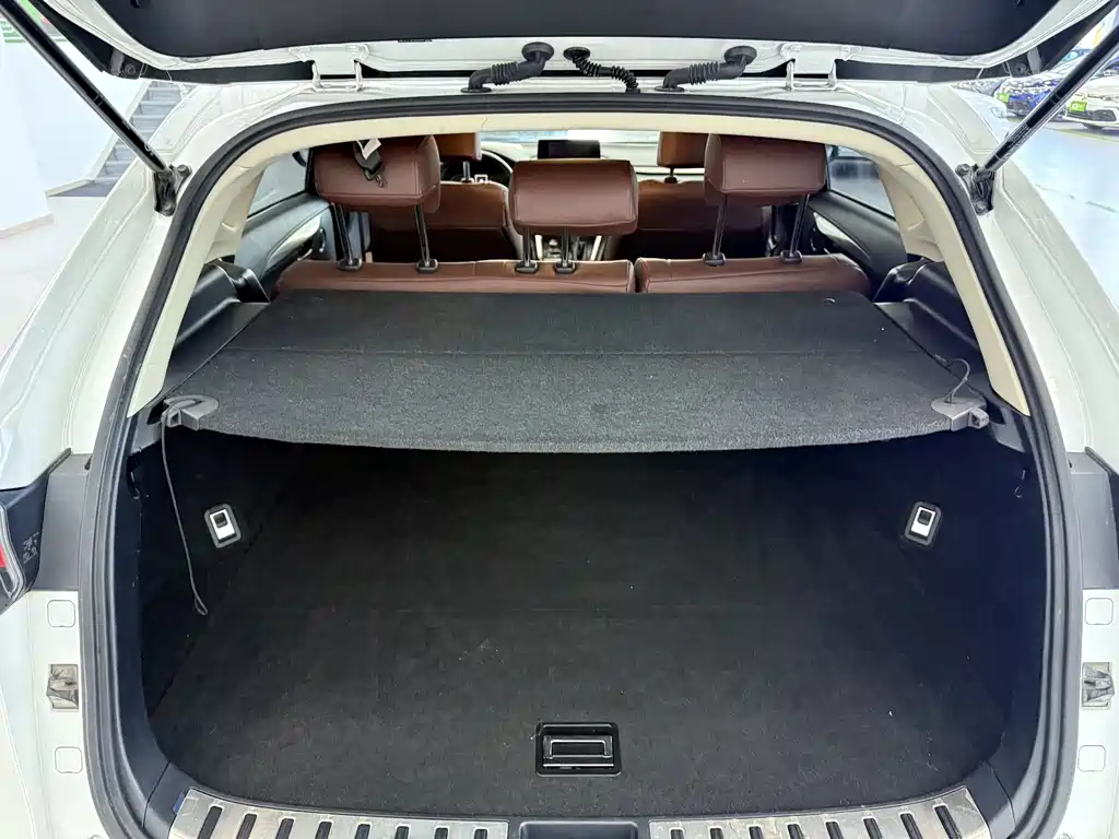 Lexus NX 2020 — фото 14