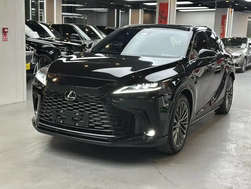 Lexus RX 2025 — фото 1
