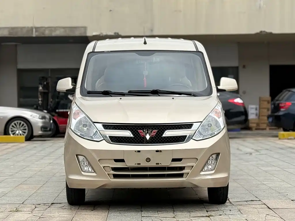 Wuling Rongguang V 2018 — фото 2