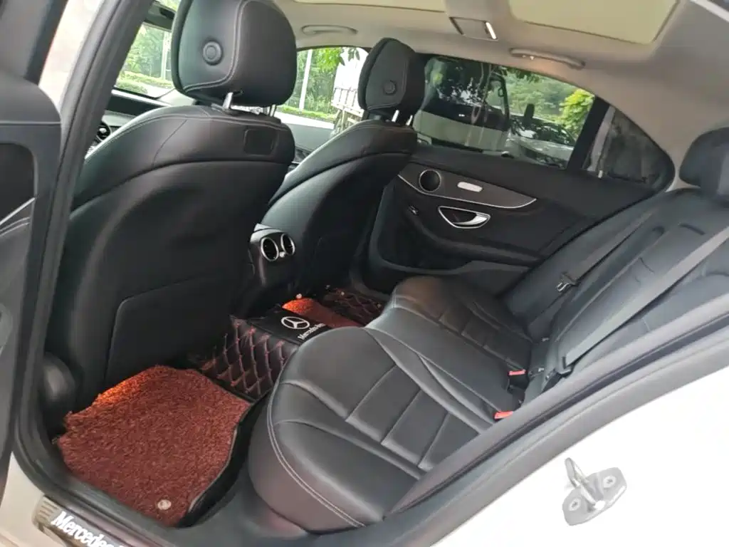 Mercedes-Benz C-Class 2018 — фото 17