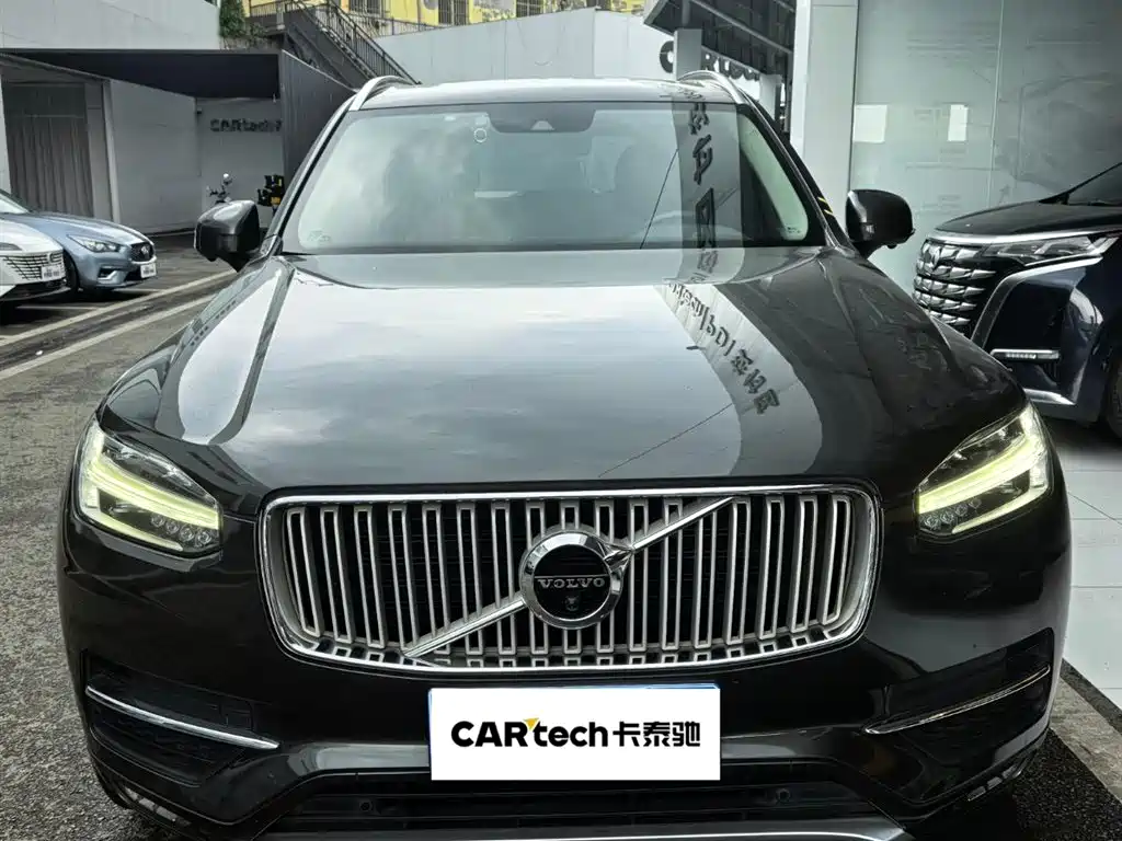 Volvo XC90 2018 — фото 2