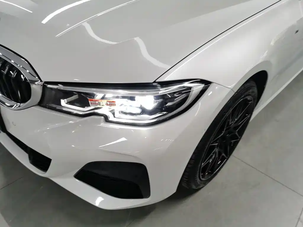 BMW 3 Series 2020 — фото 18