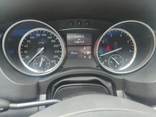 Mercedes-Benz R-Class 2017