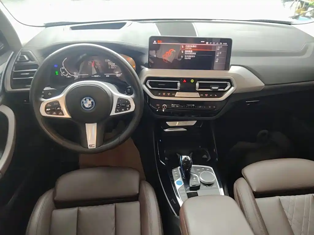 BMW iX3 2021 — фото 10