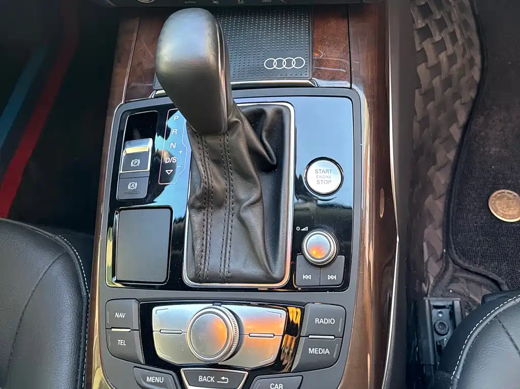 Audi A6L 2018 — фото 10