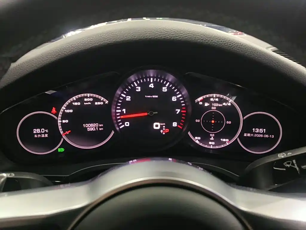 Porsche Cayenne 2021 — фото 12