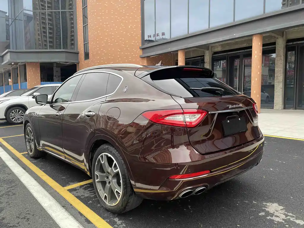Maserati Levante 2018 — фото 4