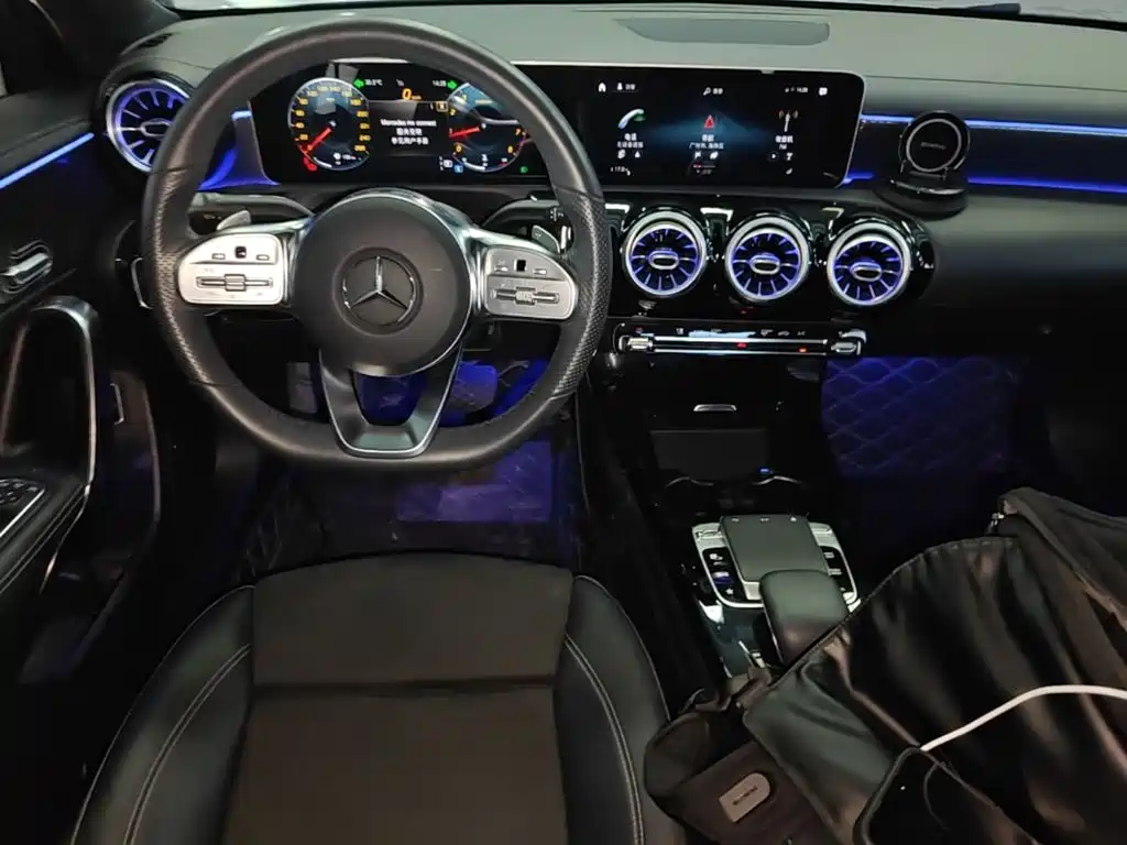 Mercedes-Benz A-Class 2020 — фото 10
