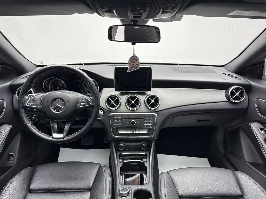 Mercedes-Benz CLA 2017 — фото 13