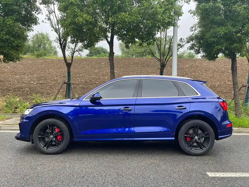 Audi Q5L 2019 — фото 4