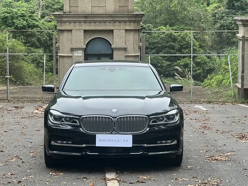 BMW 7 Series 2016 — фото 2
