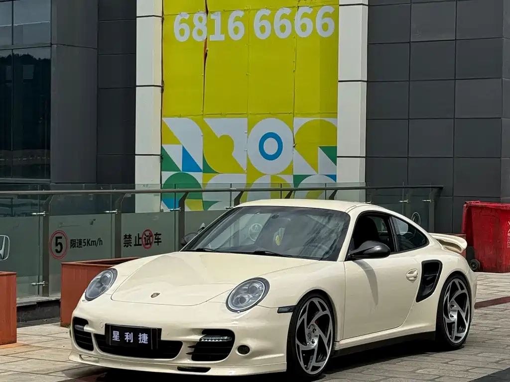 Porsche 911 2010