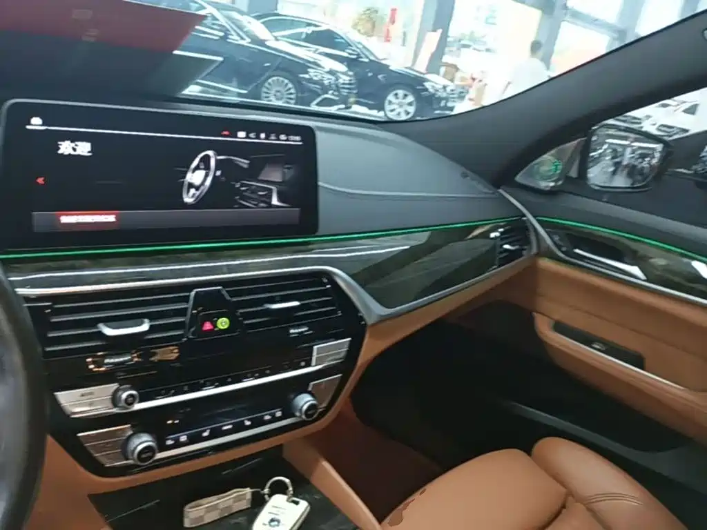BMW 6 Series GT 2022 — фото 10