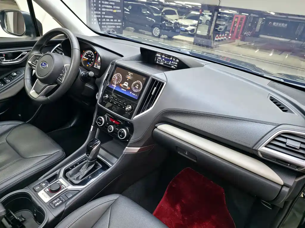 Subaru Forester 2021 — фото 13
