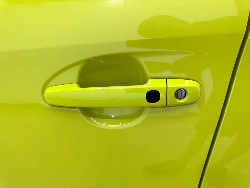 Toyota Yaris L 2022 — фото 12