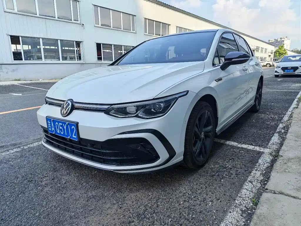 Volkswagen Golf 2022