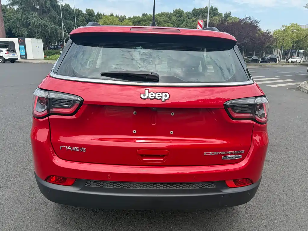 Jeep Compass 2017 — фото 6