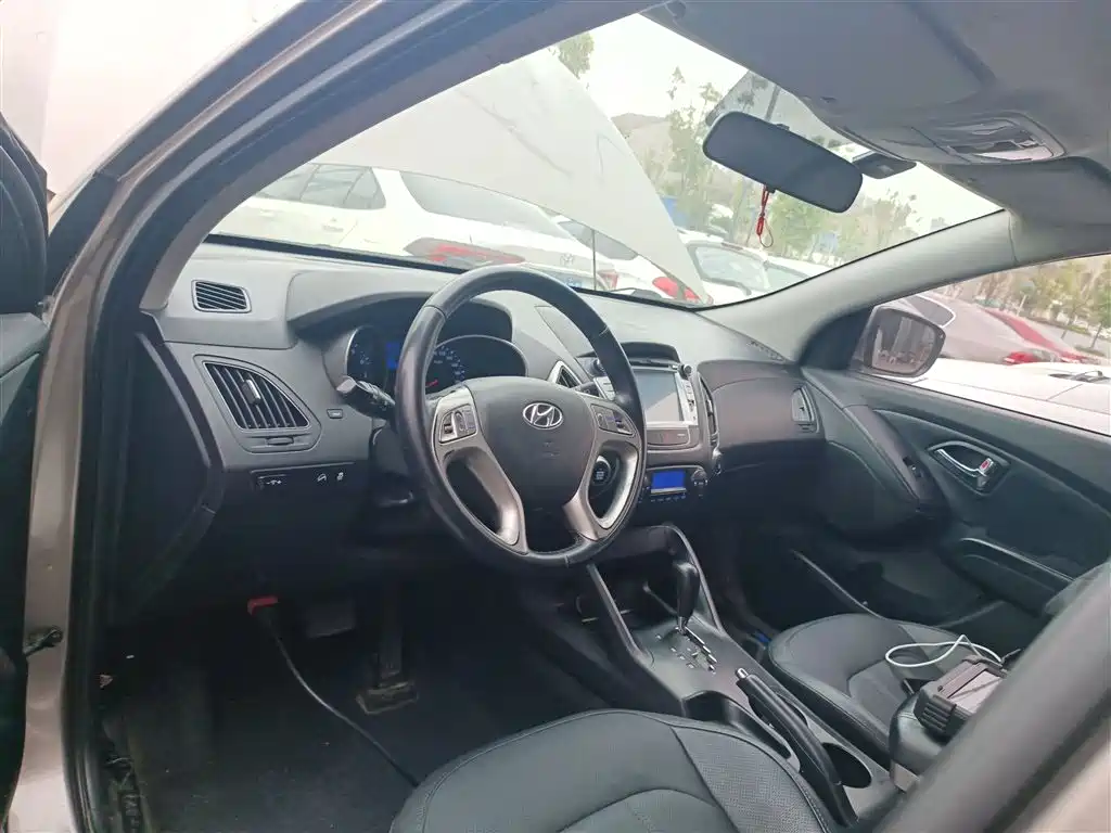 Hyundai ix35 2016 — фото 10