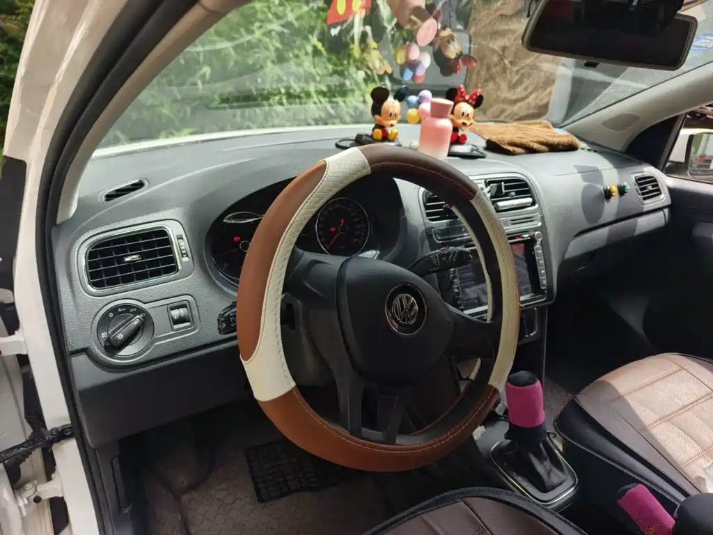 Volkswagen Polo 2015
