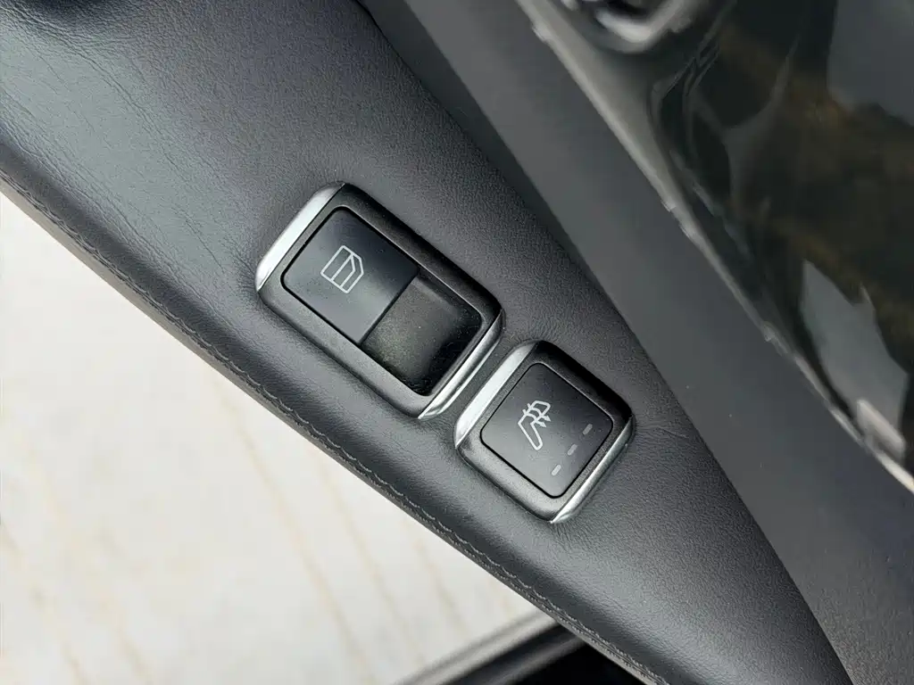 Mercedes-Benz CLS AMG 2012 — фото 13