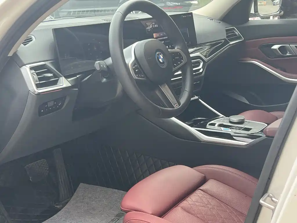 BMW i3 2024 — фото 4