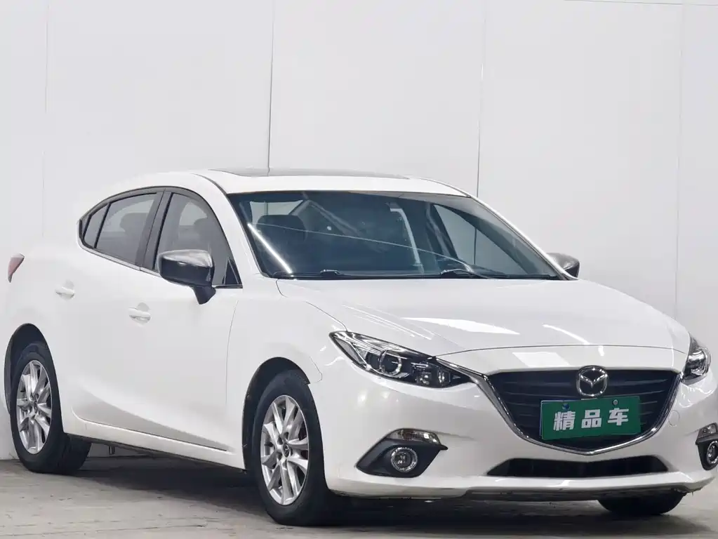Mazda 3 Axela 2015