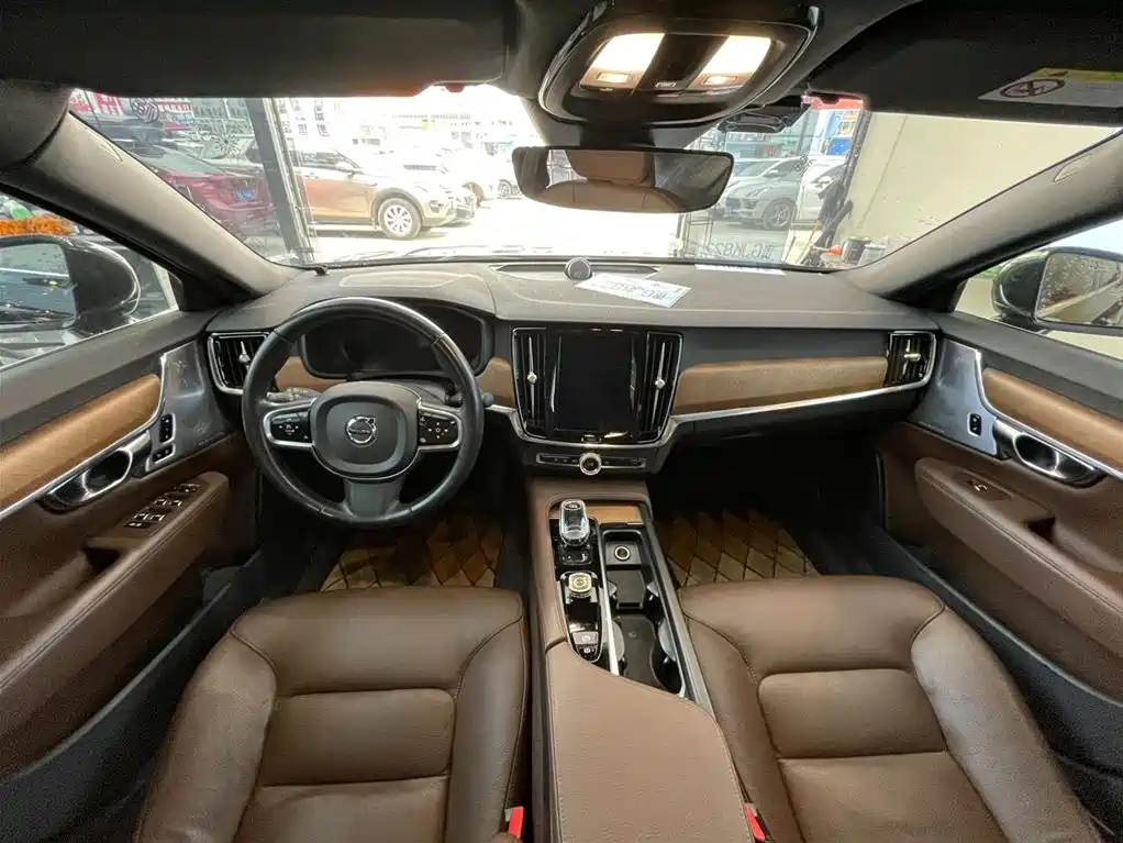 Volvo S90 2022 — фото 14