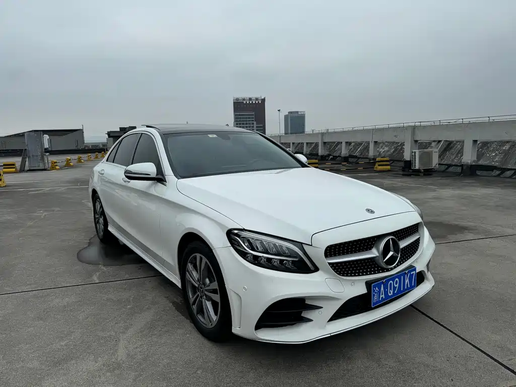 Mercedes-Benz C-Class 2021