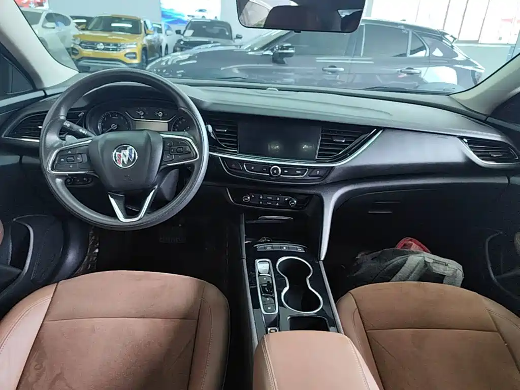 Buick Regal 2022 — фото 10