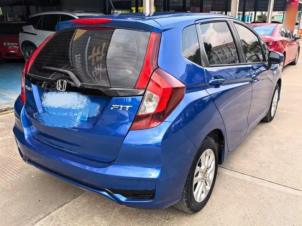 Honda Fit 2018 — фото 7