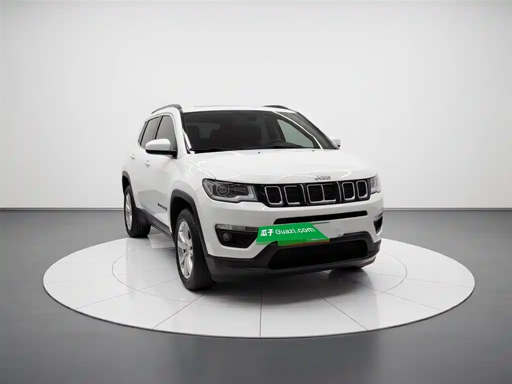Jeep Compass 2018 — фото 4