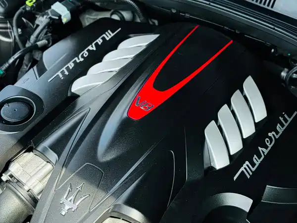 Maserati Quattroporte 2013