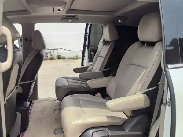 Buick GL8 2013
