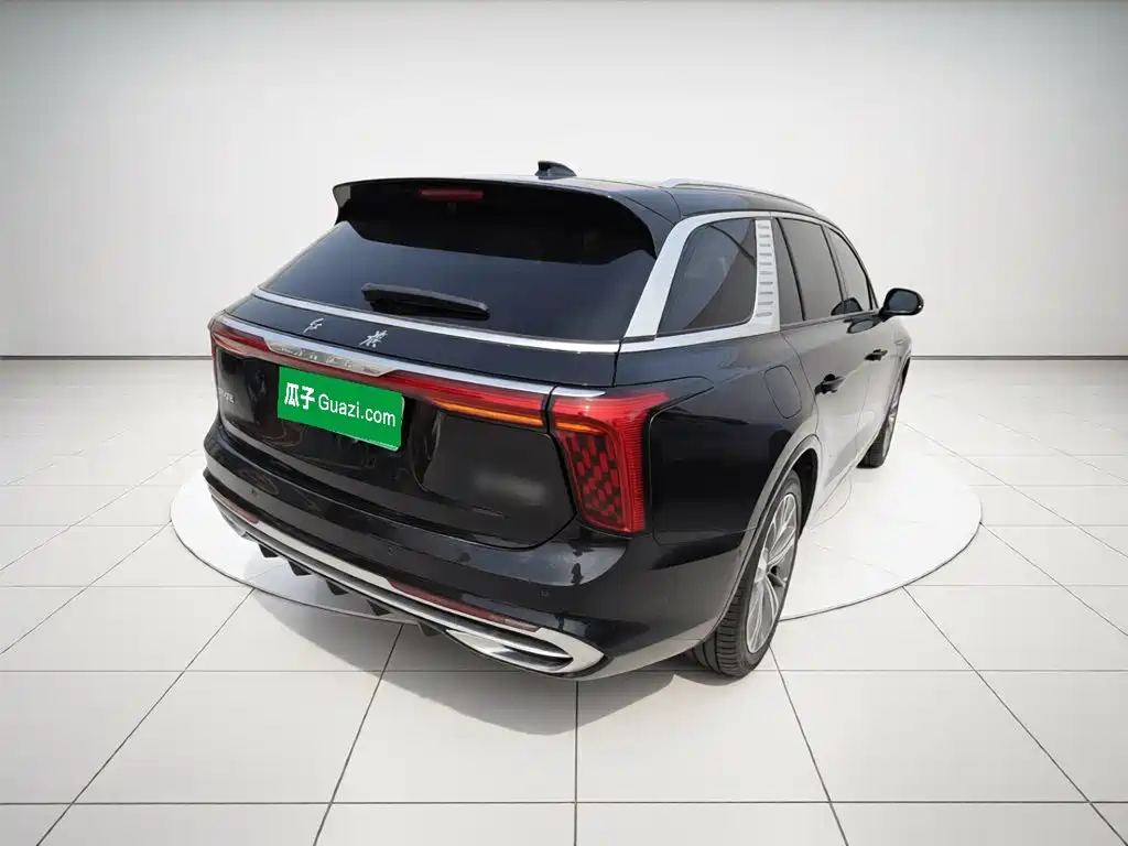 Hongqi E-HS9 2023