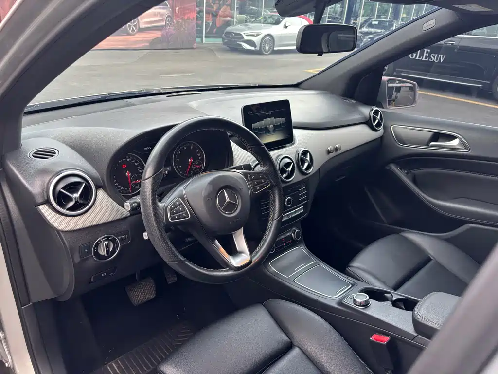 Mercedes-Benz B-Class 2017 — фото 8