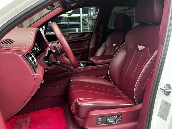 Bentley Bentayga 2022