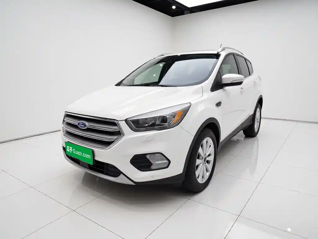 Ford Kuga 2017 — фото 1
